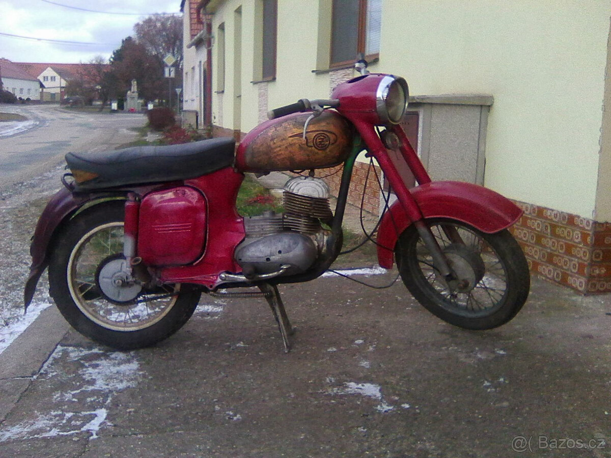 čz 175/450 - motor se točí. Rozprodám i podílech