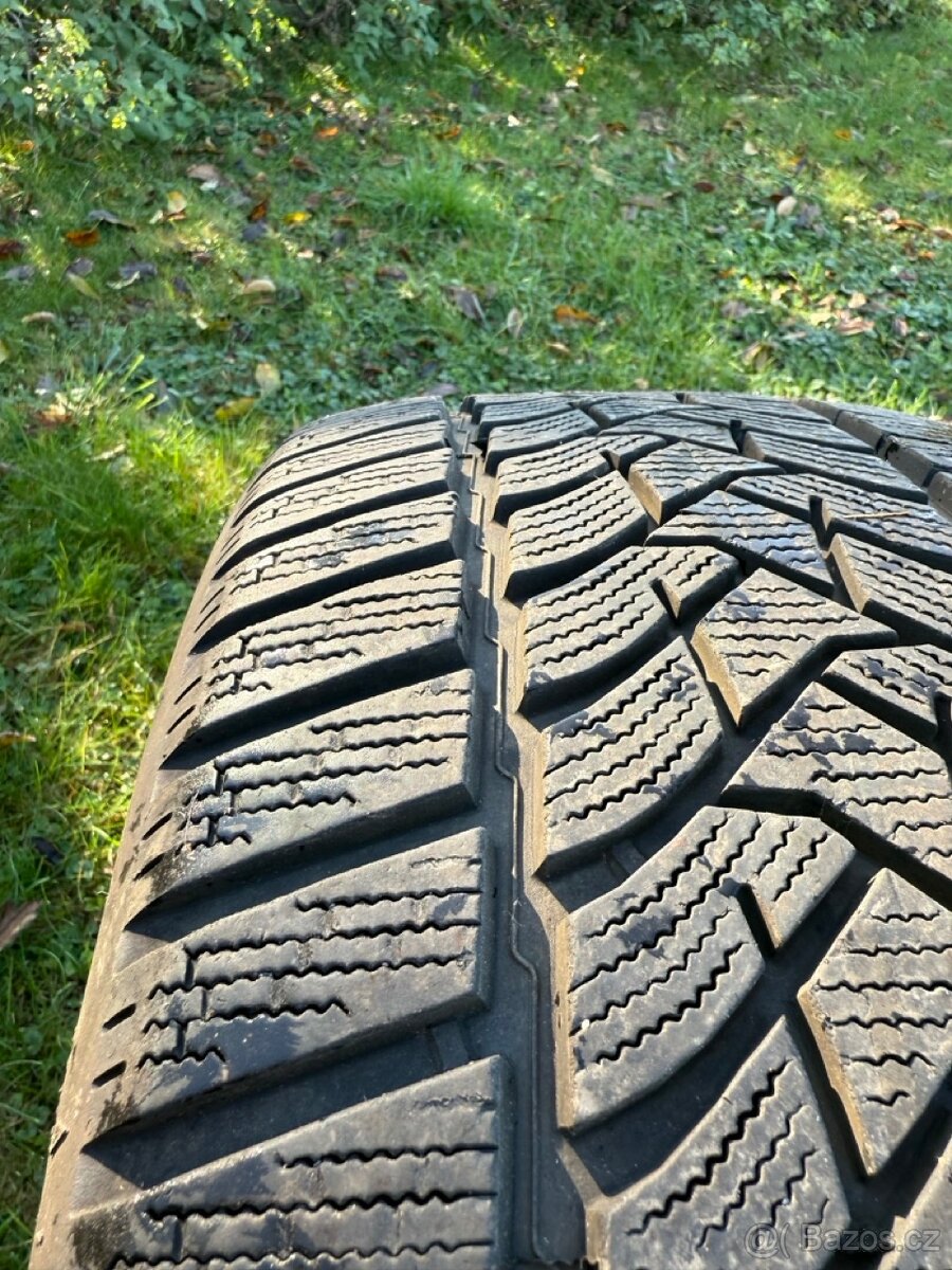 Zimní Dunlop Winter Sport 5 275/35 19 a 245/40 19