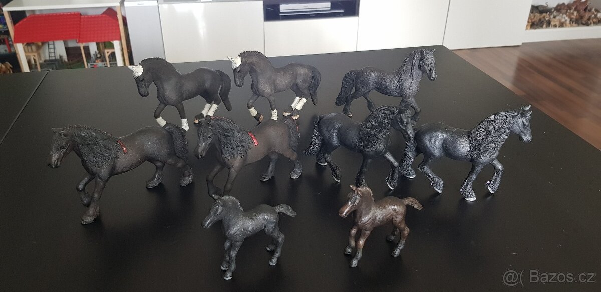 Schleich koně koníci Fríský kůň