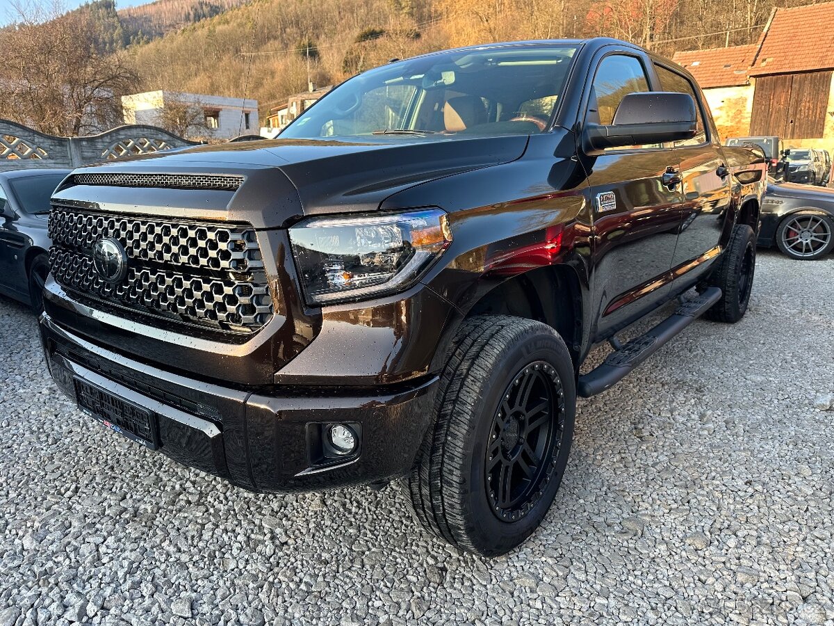 2019 Toyota Tundra Platinum 1794 5,7 V8 Radar FullLED