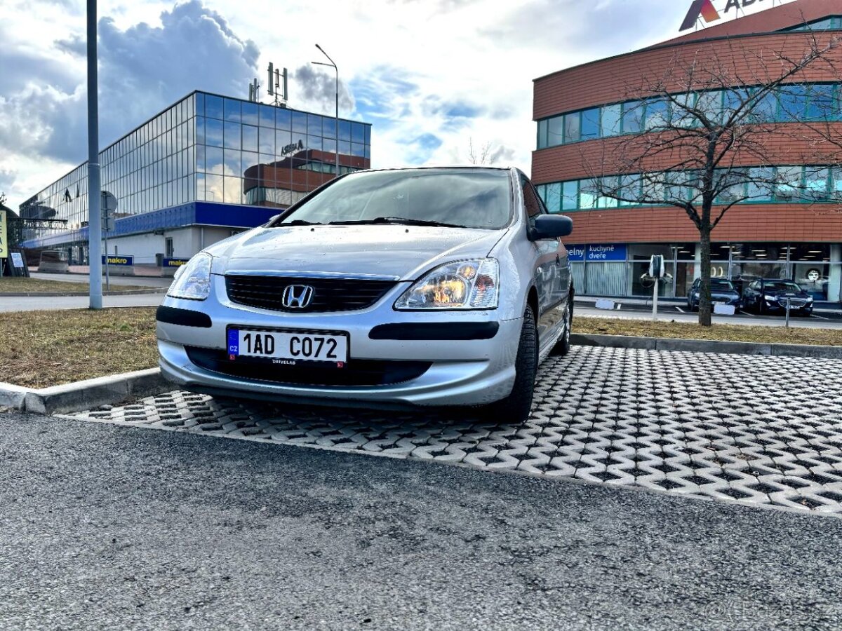 Honda Civic 2004, 1.4 benzín, 66 kW