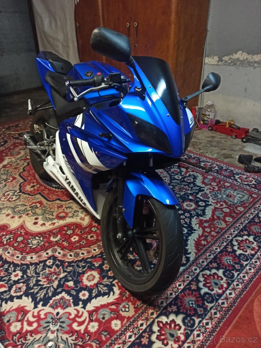 Yamaha yzf r125