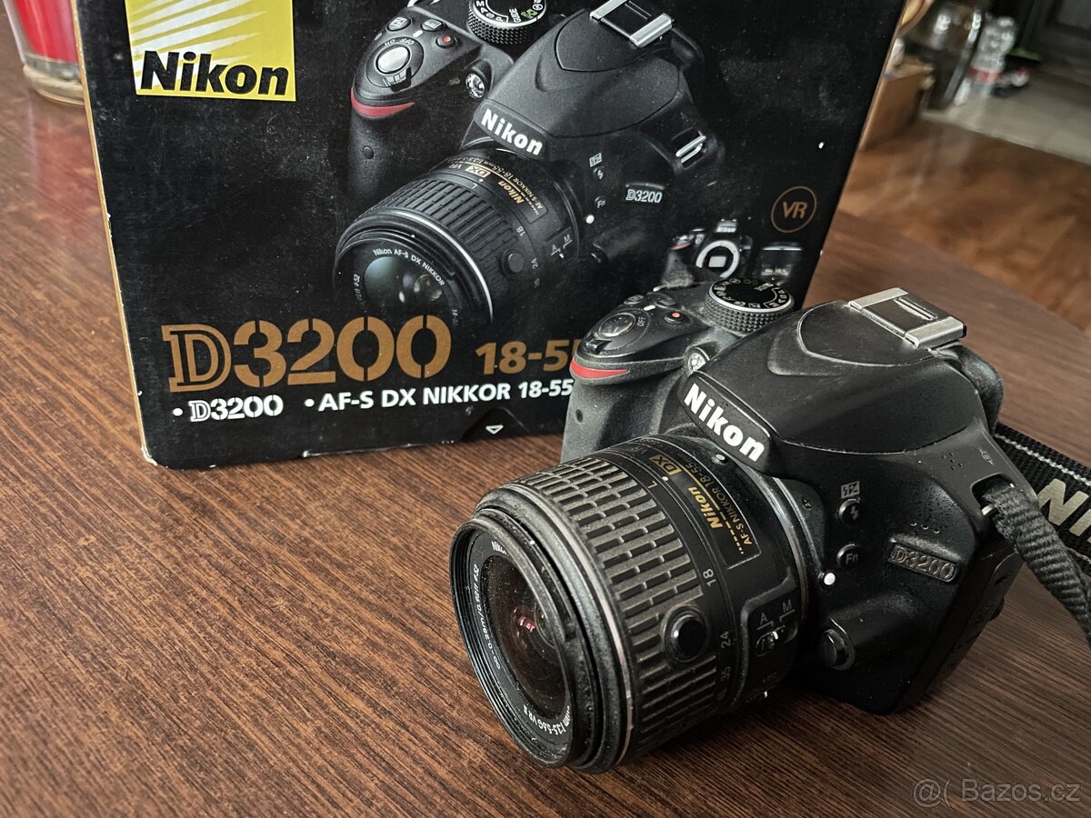 Zrcadlovka Nikon D3200 18-55 VR II Kit