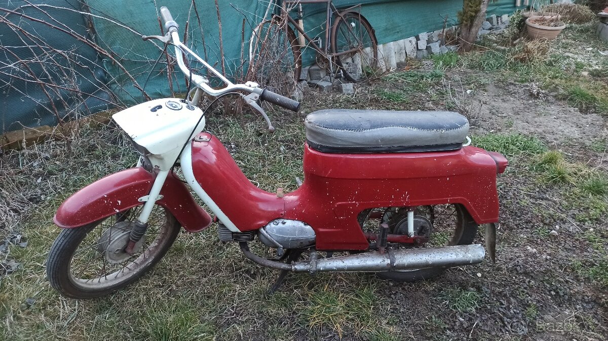 Jawa pionýr 21