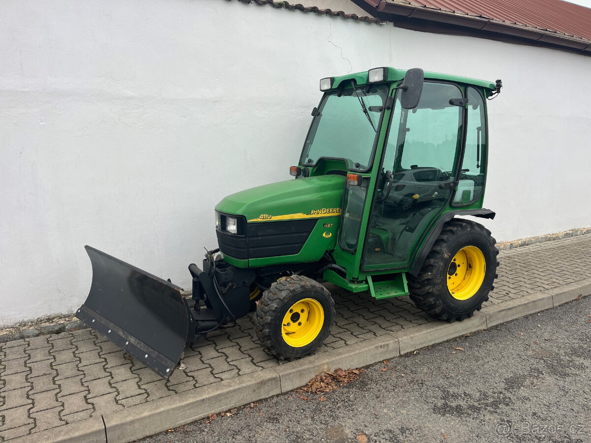 Malotraktor John Deere 4110 4x4