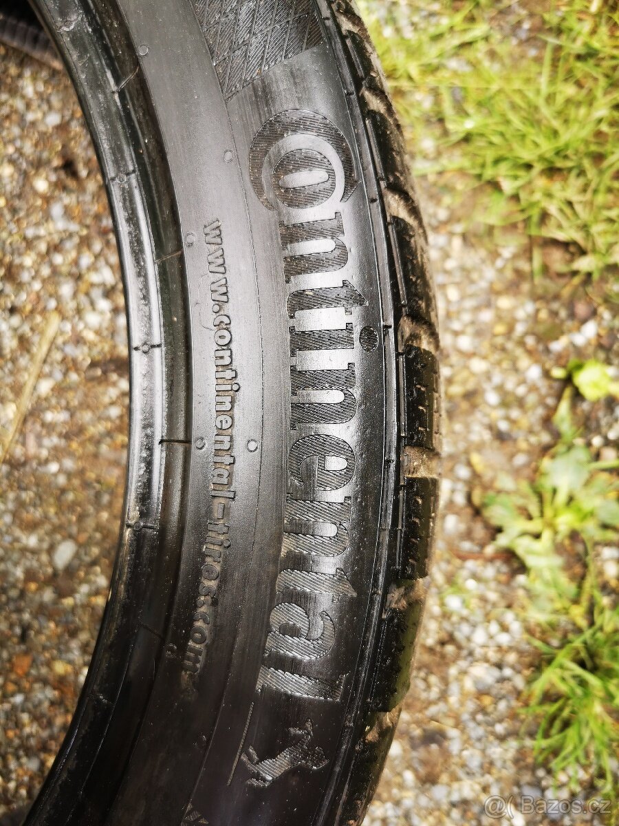 Pneu Continental 235/45 R20 vXL