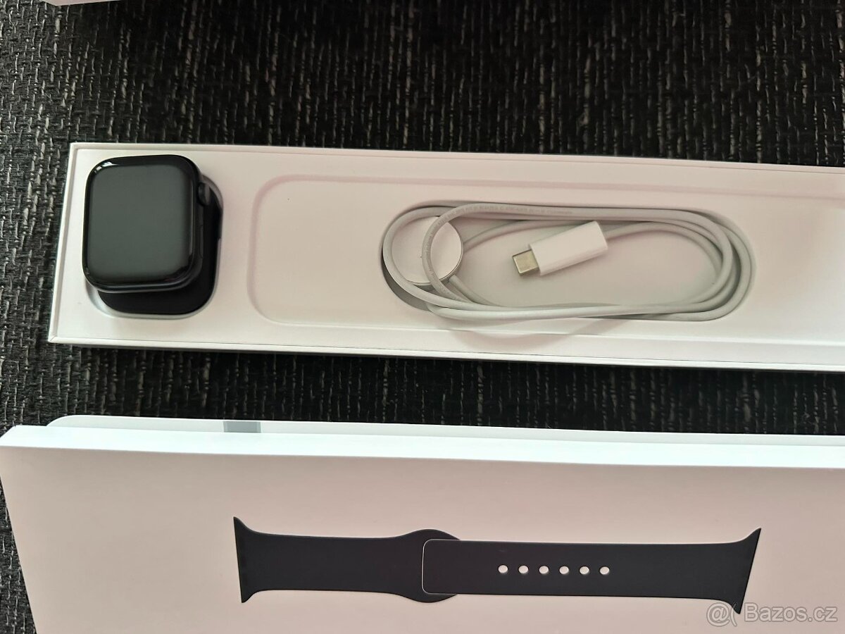 Hodinky Apple Watch Series 8 45mm