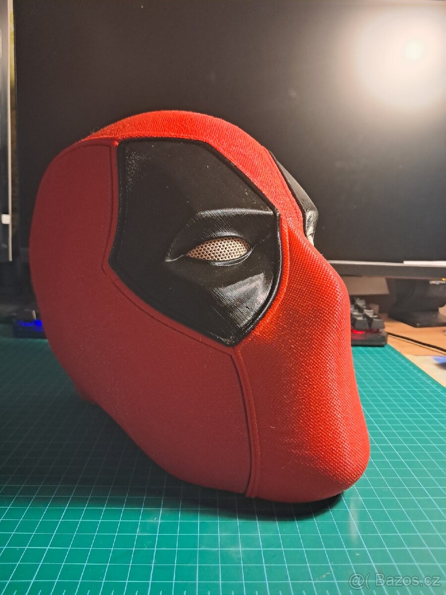 Deadpool maska / helma