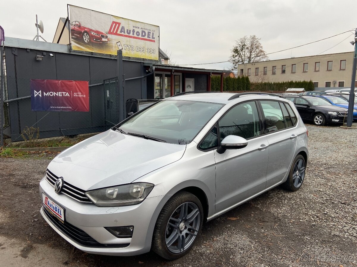 VW Golf Sportsvan, 1.6 TDi 81kW Serviska,Navigace