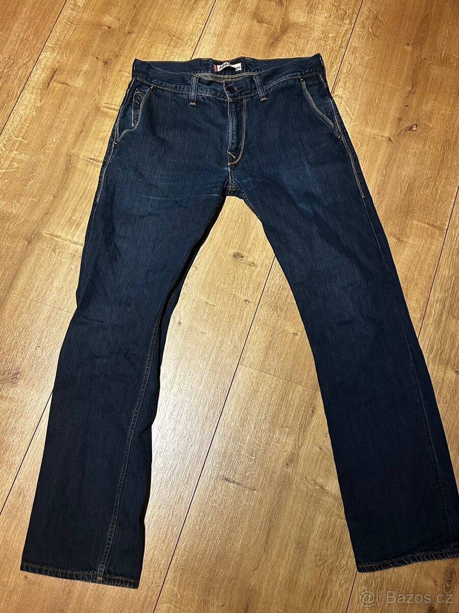 Levi's 506 standard