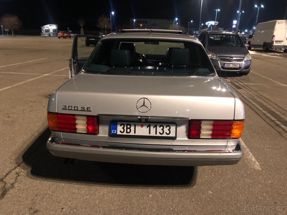 Mercedes W126 1990 300 SE