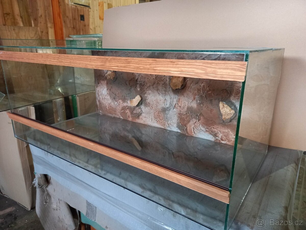 terarium pro agamy 100x50x40cm s pozadim