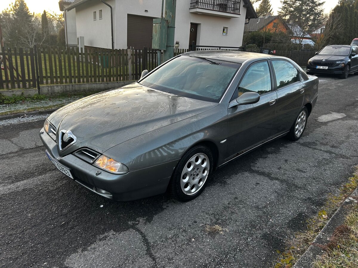 Alfa Romeo 2,5 v6 Busso