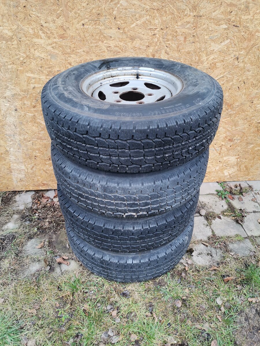 235/85 r16