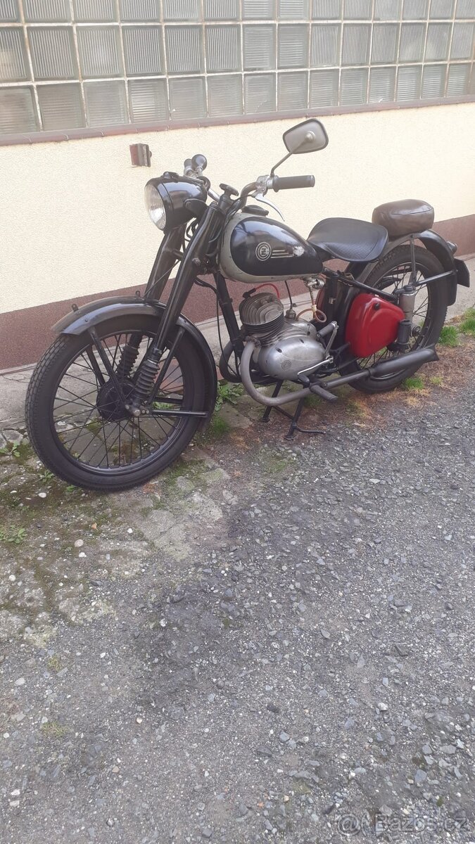 ČZ 150C, komeníček, bez dokladů, patina