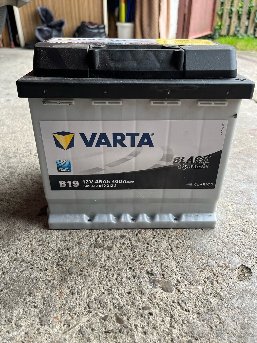 Autobaterie Varta 12v 45Ah 400A