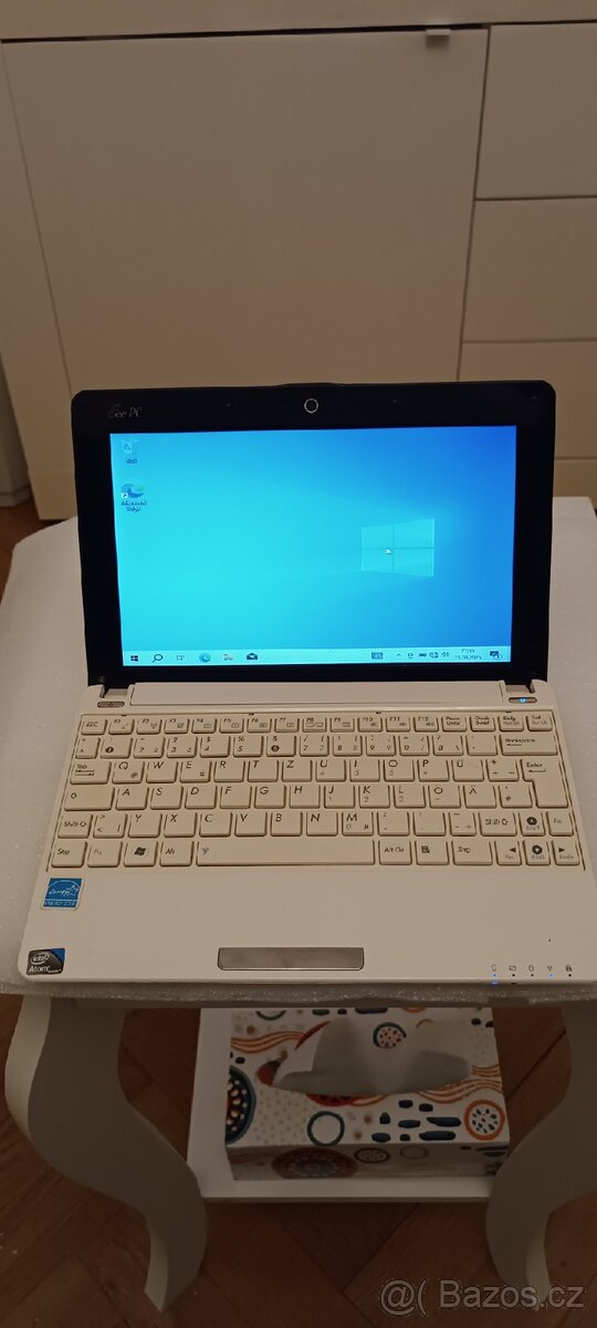 Maličký Asus Eee PC 1005PEG Win10, 2GB RAM, Intel Atom