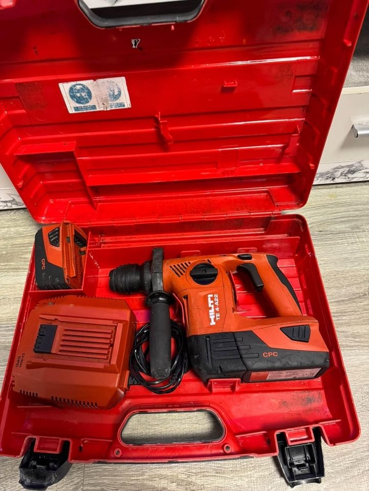 HILTI Vrtací kladivo TE4 A22 + 2x B22 5.2 + nabíječka