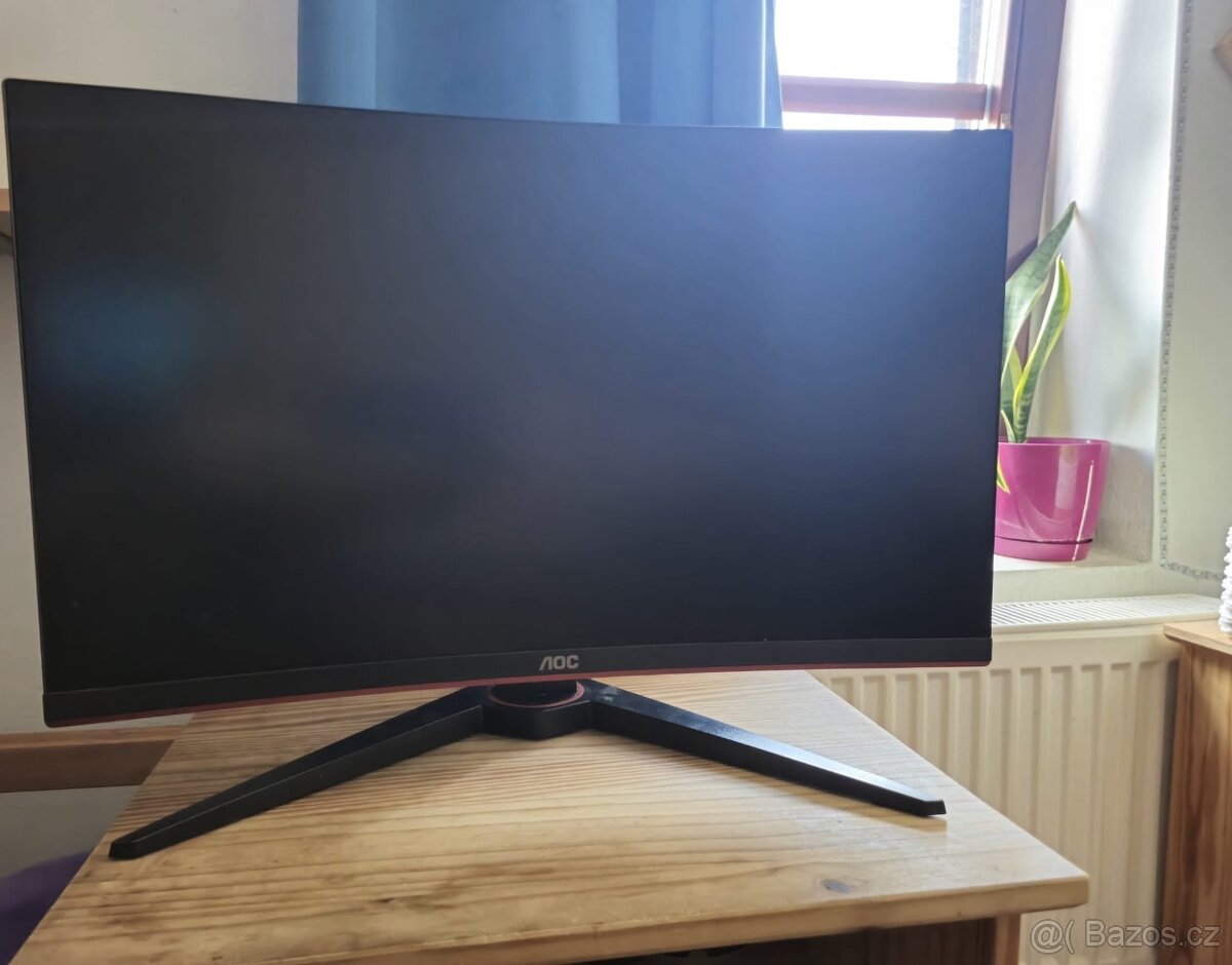 Aoc 1080p 144hz 24 palcovy zakriveny gaming monitor