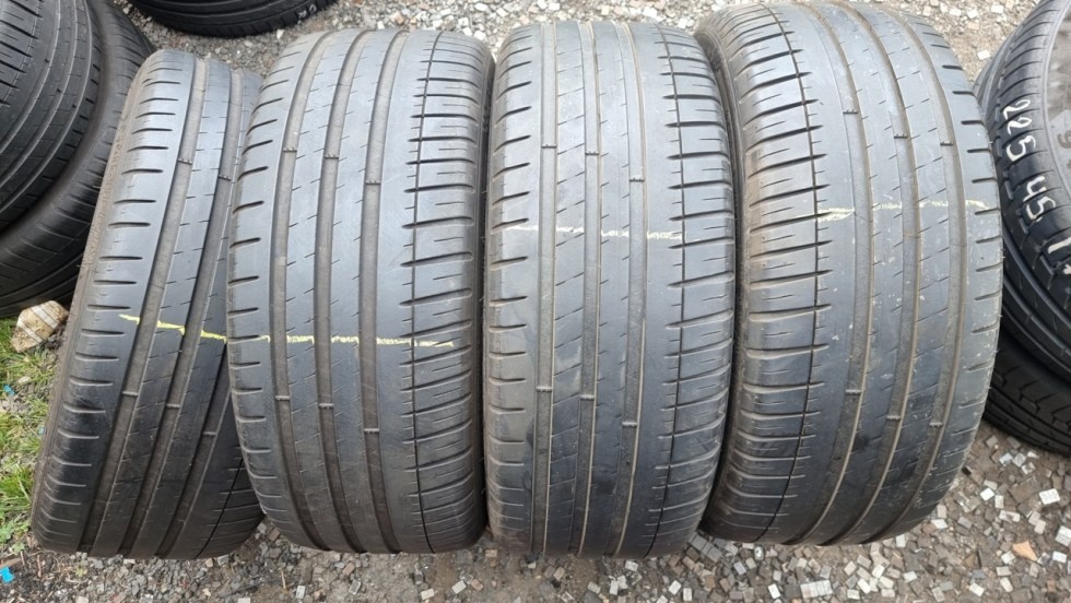 Letní pneu 225/40/18 Michelin