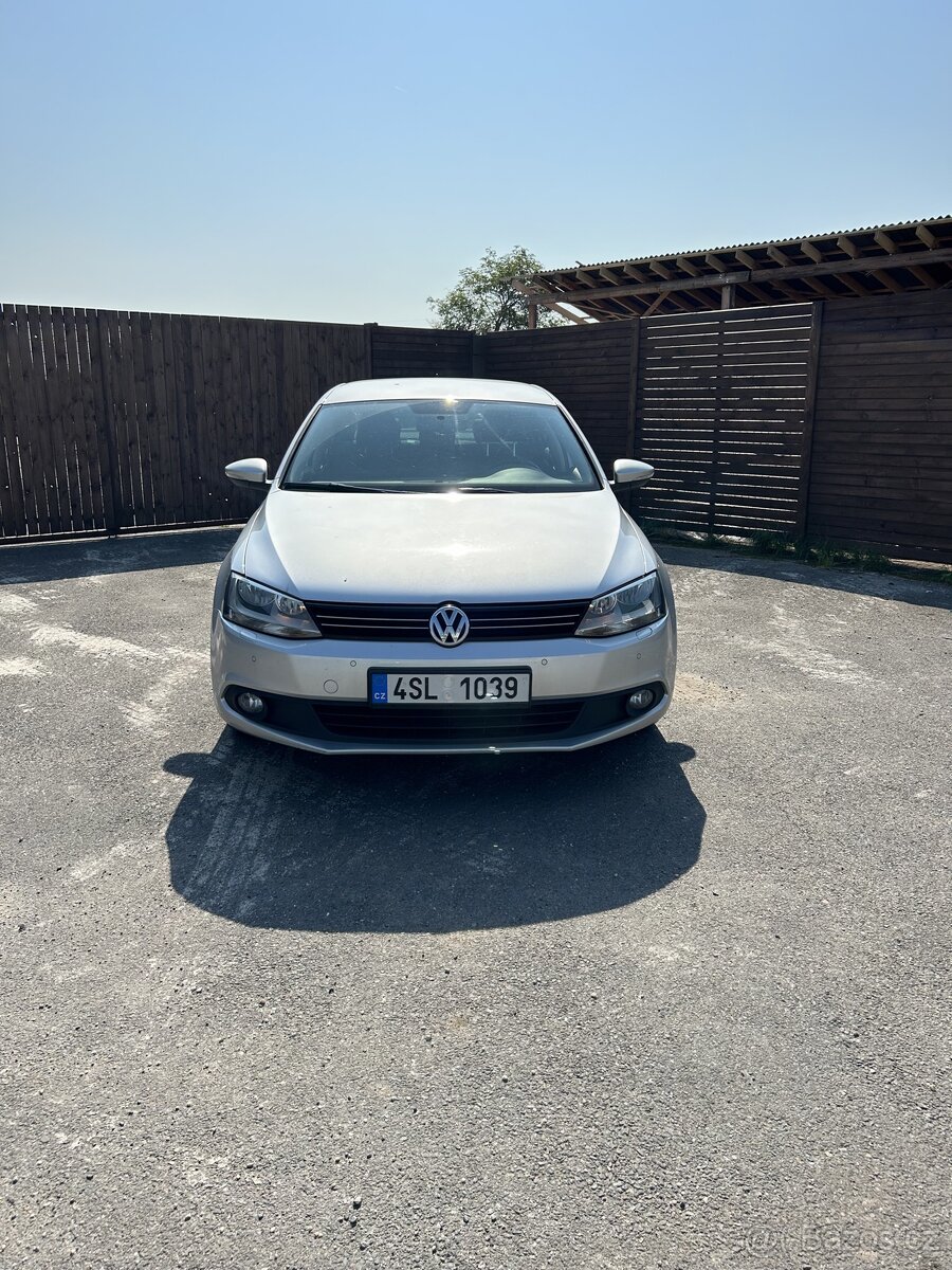 Volkswagen jetta 1.4 tsi