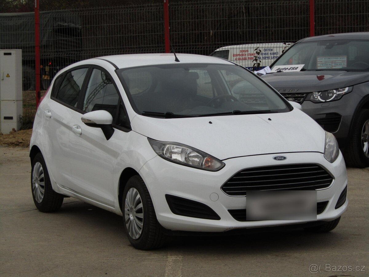 Ford Fiesta 1.3i ,  44 kW benzín, 2015