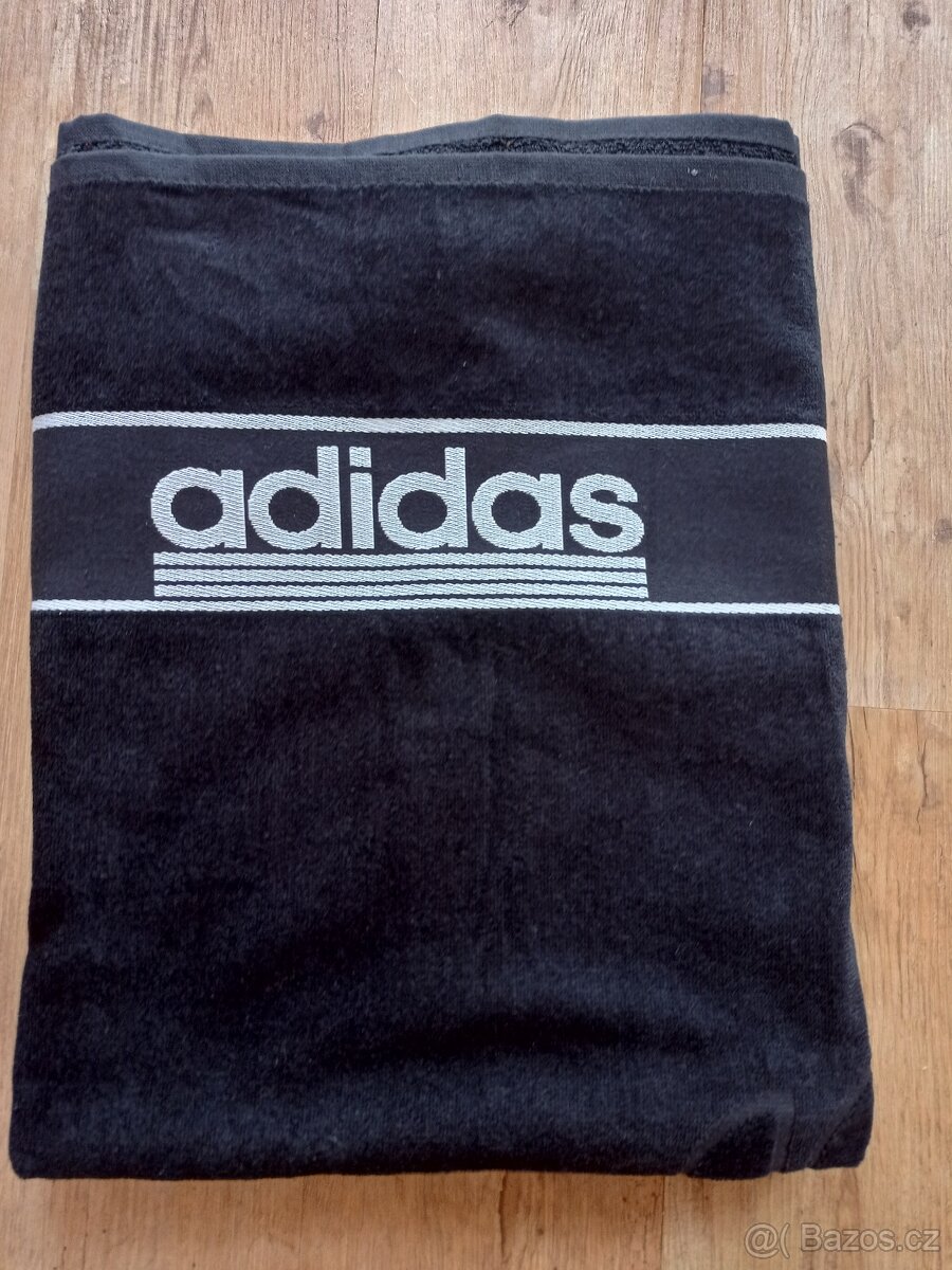 Nabízím k prodeji froté osušku adidas