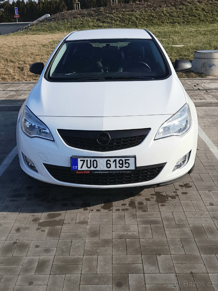 Opel Astra j 1.4 74kw