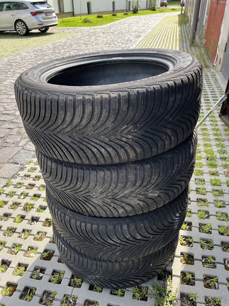 Zimní pneu Michelin 225/50/17