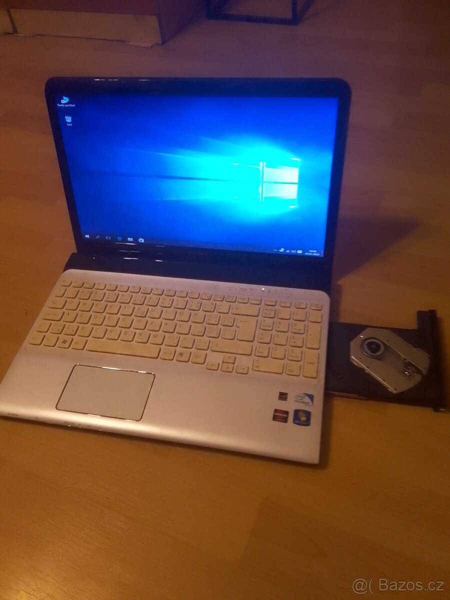 Sony Vaio krásný stav