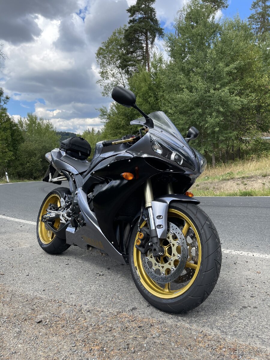 Yamaha R1