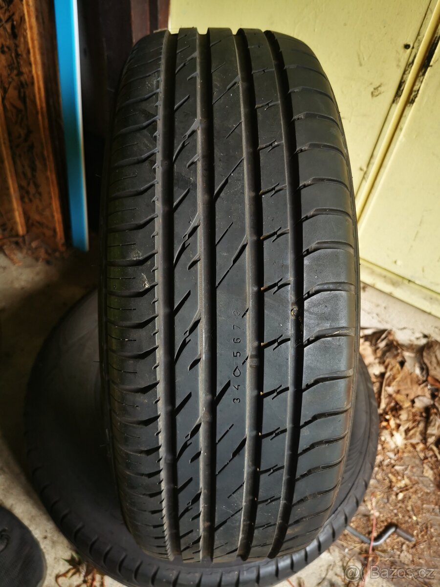 215/65 R16