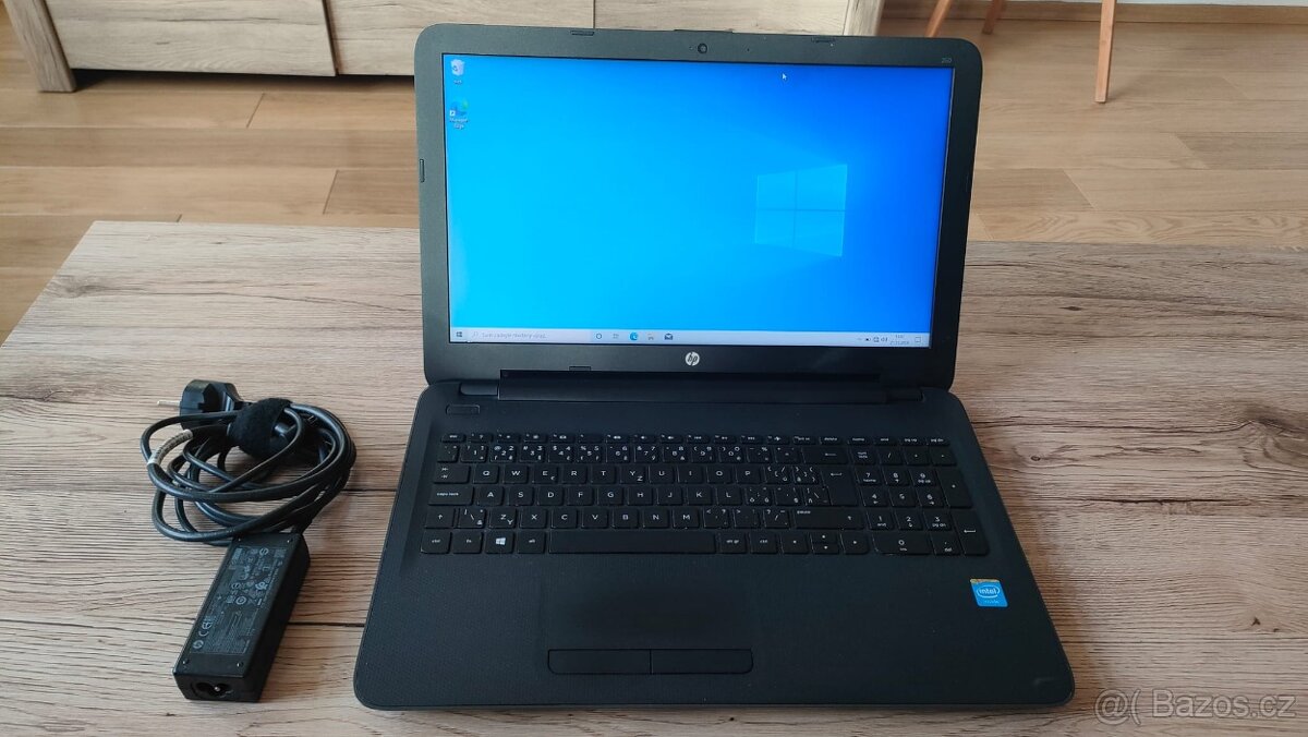 HP 250 G4-15.6"HD/ Intel i3/ 256GB SSD/ 8GB RAM/ Win 10