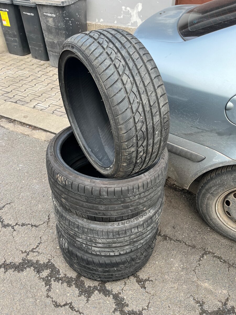 215/35 R18 Letní