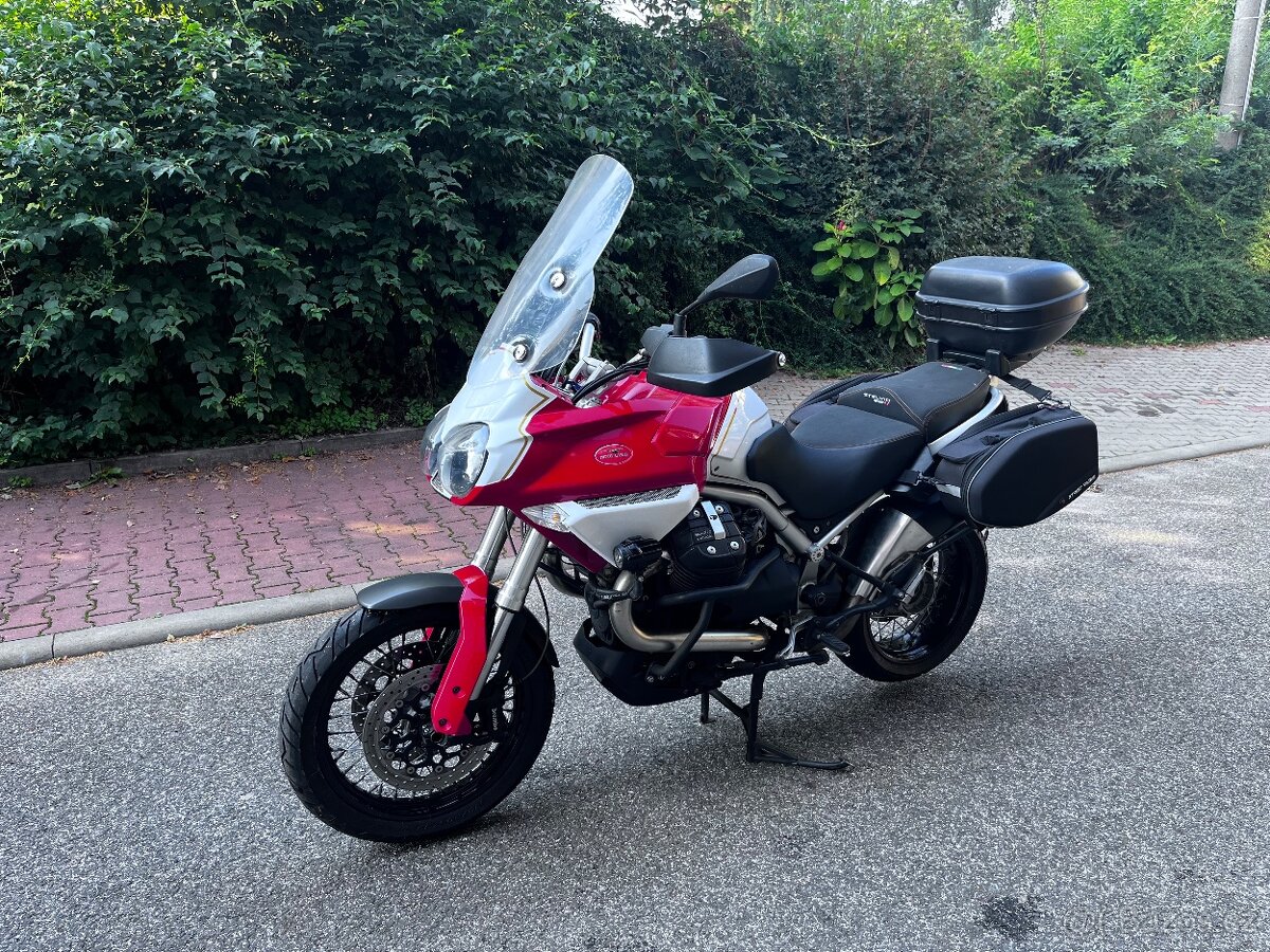 Moto Guzzi Stelvio 1200