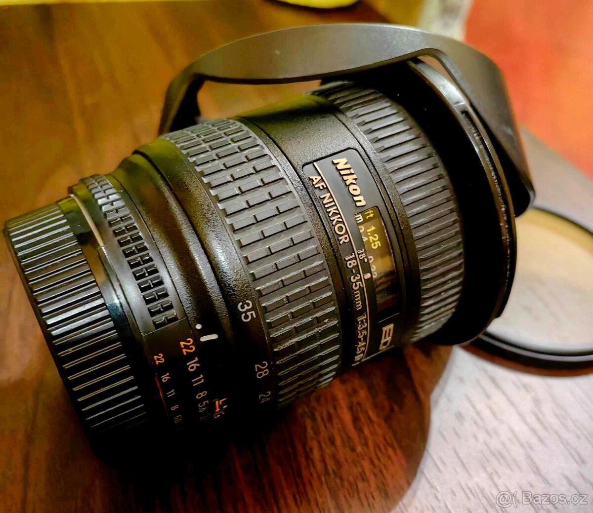 Nikon AF 18-35/3.5-4.5D + UV