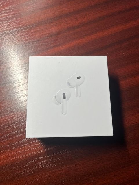 Apple Airpods pro 2 (Lightning MagSafe)