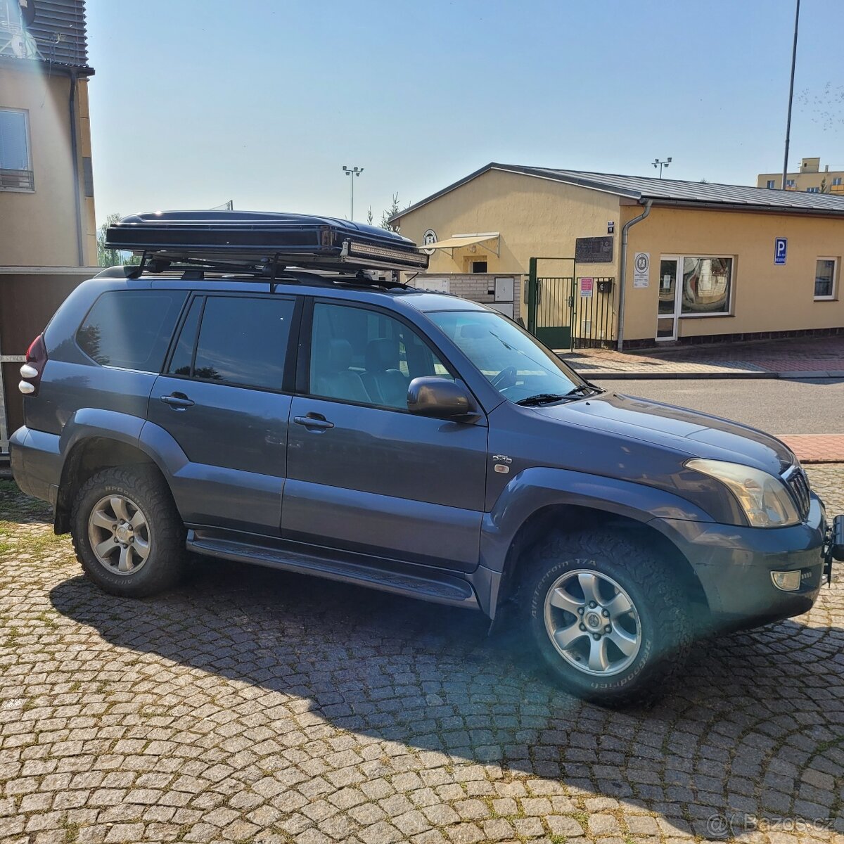 Toyota Land Cruiser  3.0 tdi