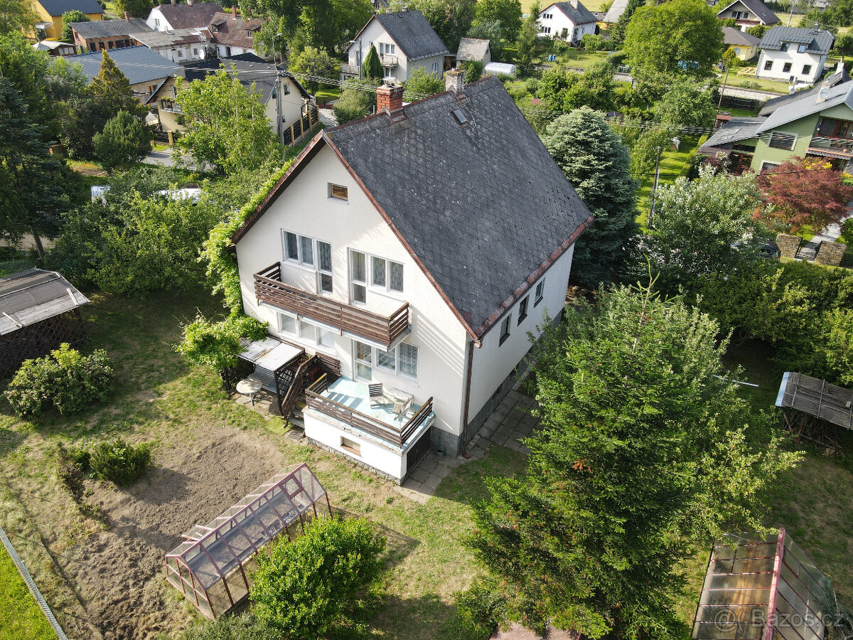 Rodinný dům 220m² ve svahu Město Albrechtice