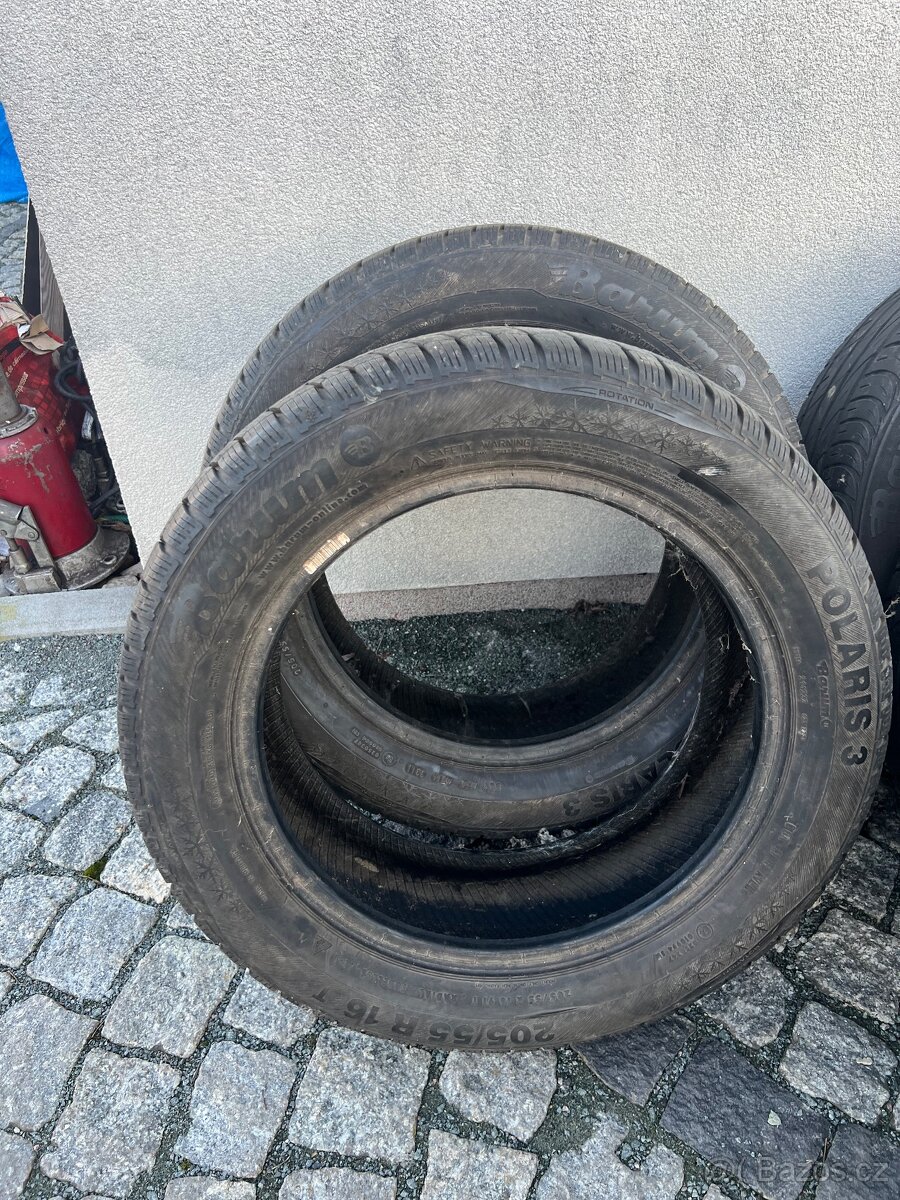 Prodam pneumatiky zimní 205/55R16