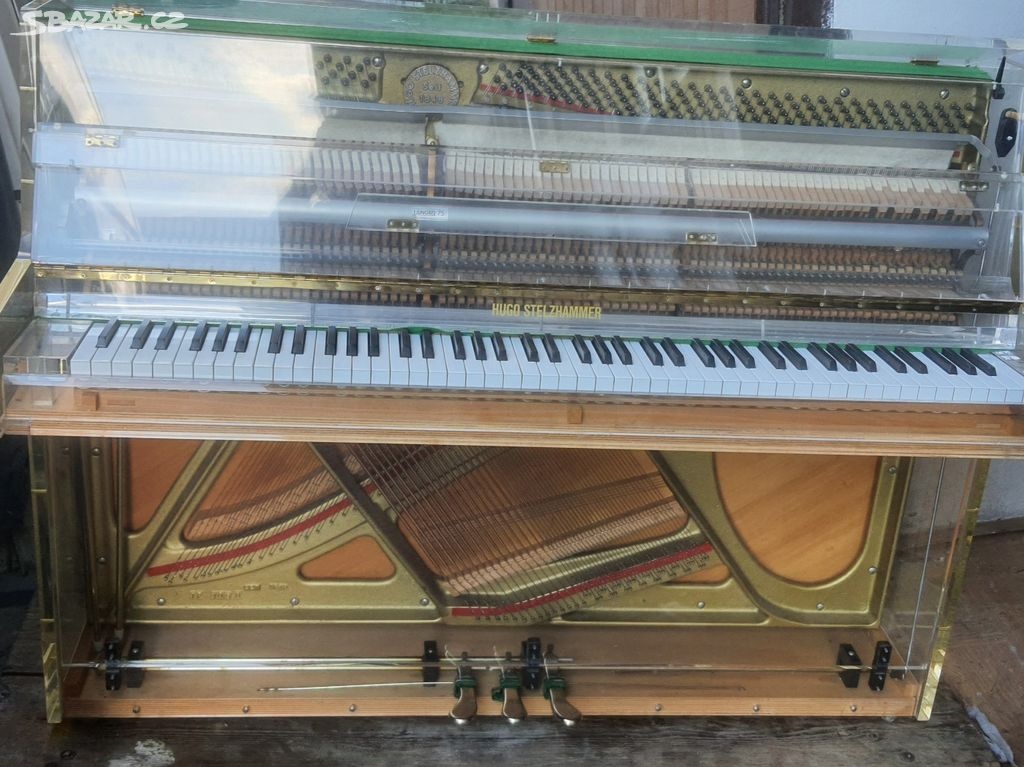 Klavir piano