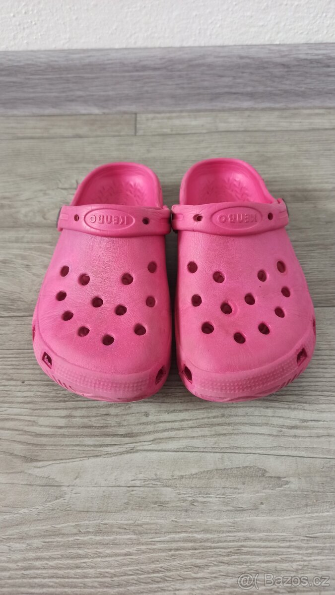 Dětské nazouváky typu "Crocs" vel. 30