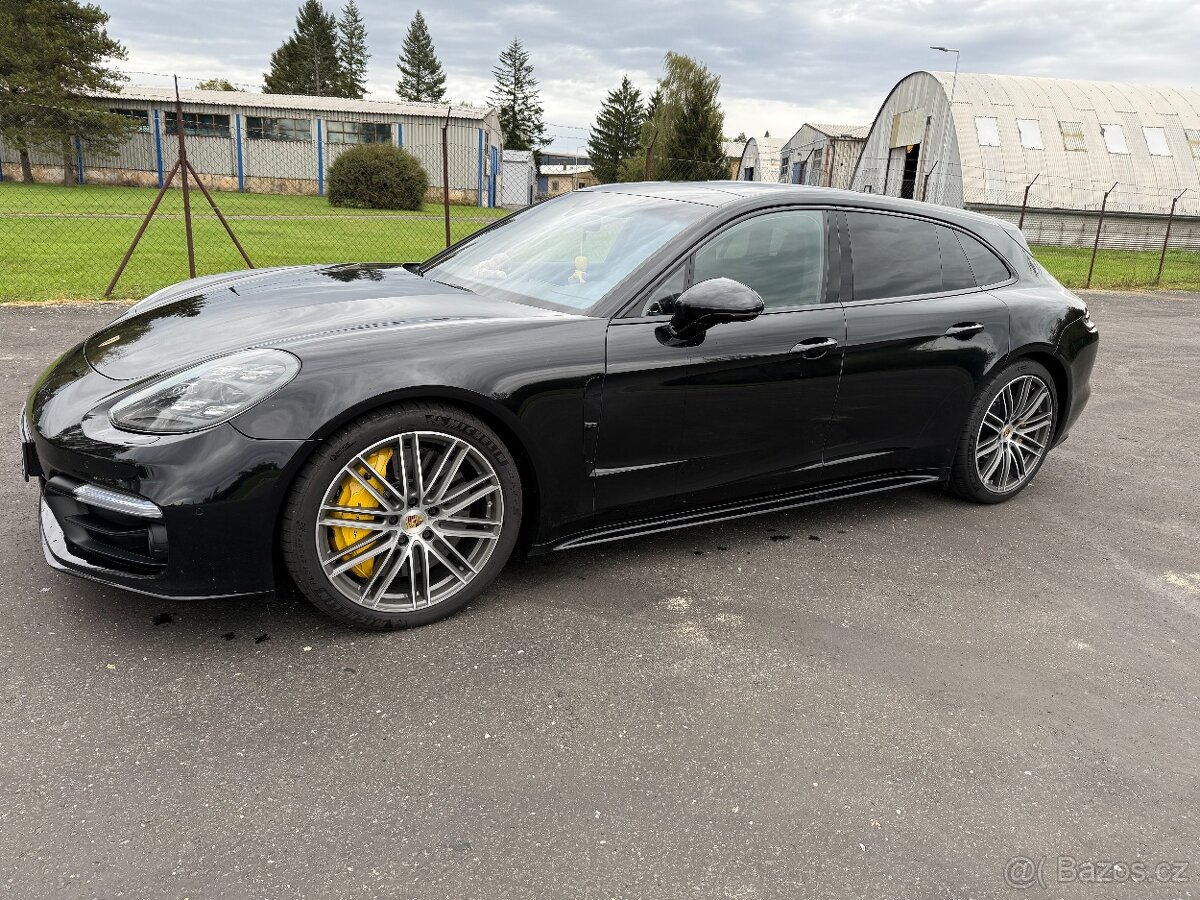 Porsche Panamera Turbo Sport Turismo