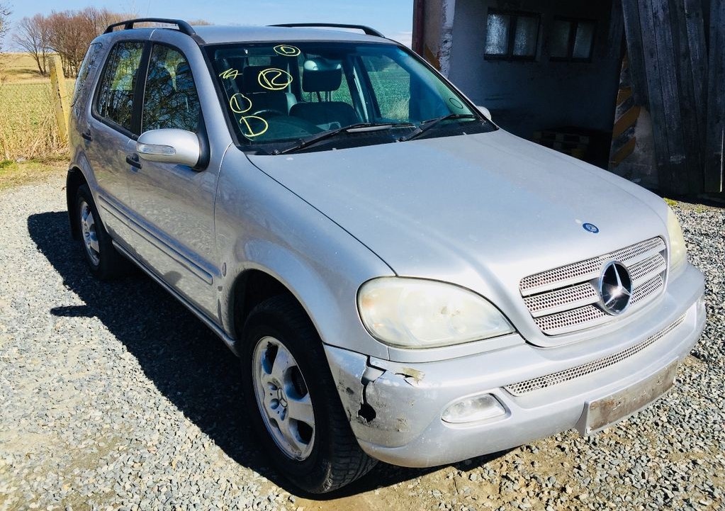 Mercedes-Benz ML 2.7 w163 MB 270 cdi ml