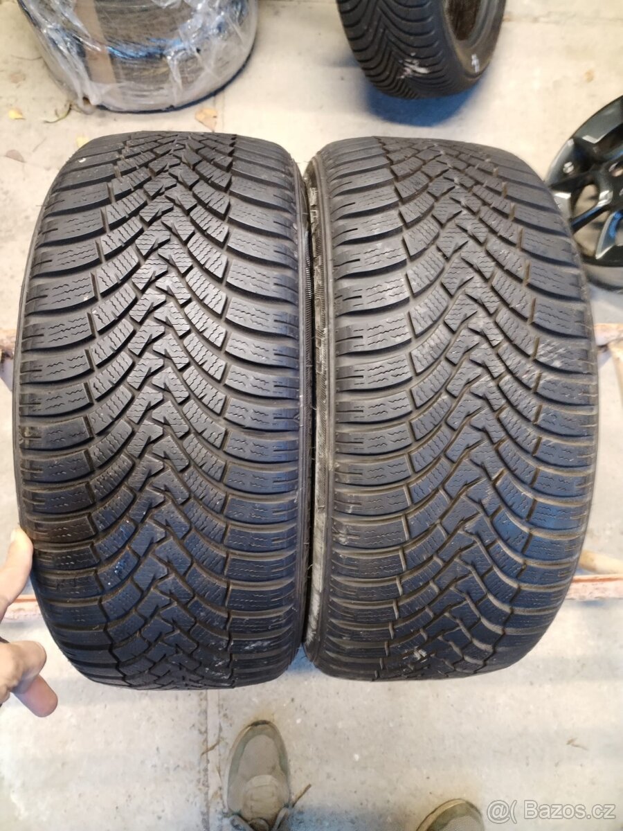 225/45/17 zimni pneu FALKEN 225/45 R17