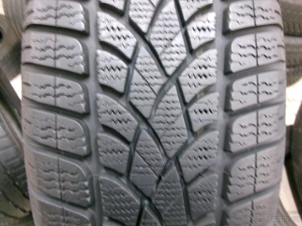 215/60 R17C DUNLOP (2x7 a 2x6mm) č.15118