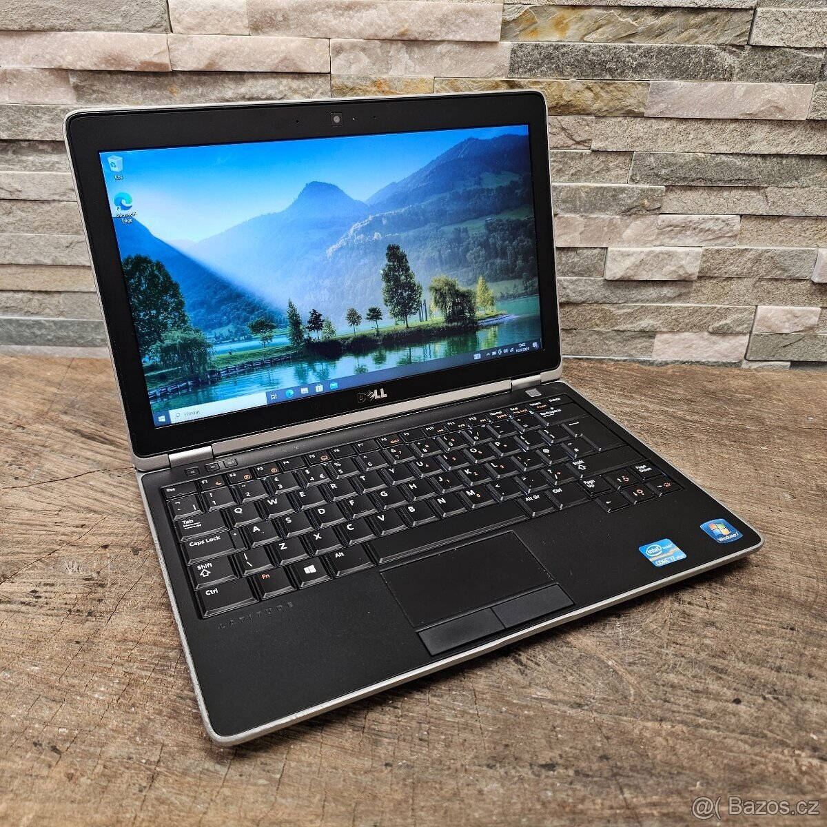 210) Dell Latitude E6220 - i7-2640M, 8GB, 256GB