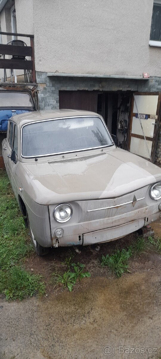 Renault 8