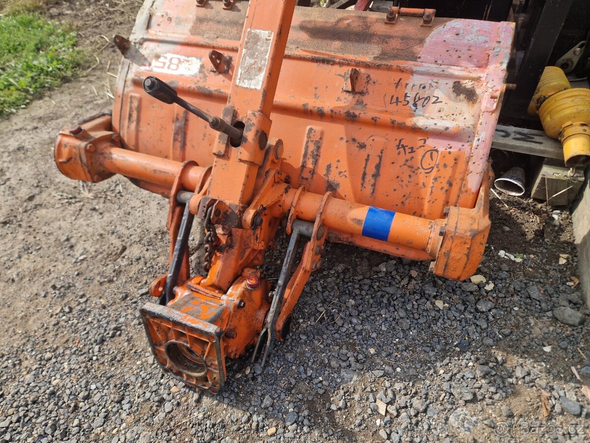 Rotavator kubota b 6000 maltraktor