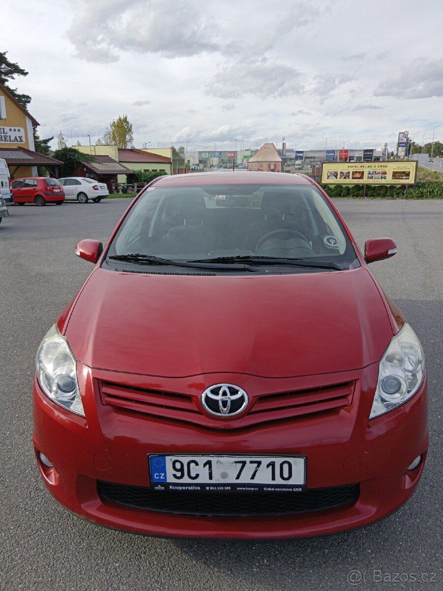 Toyota auris 1,4 D 66 kw